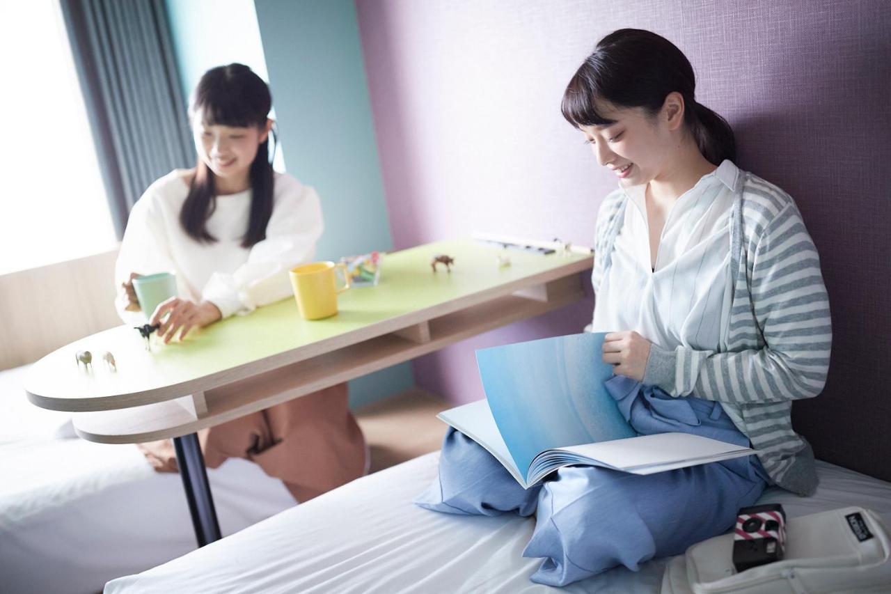 Omo7 Asahikawa By Hoshino Resorts Экстерьер фото Students studying in the dormitory
